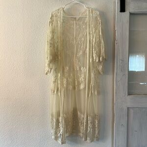 LACE KIMONO